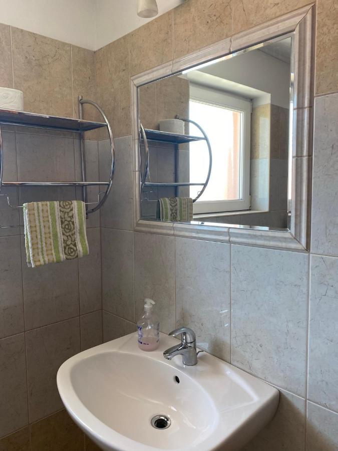 Abigel Apartmanhaz 블로톤퓌레드 외부 사진