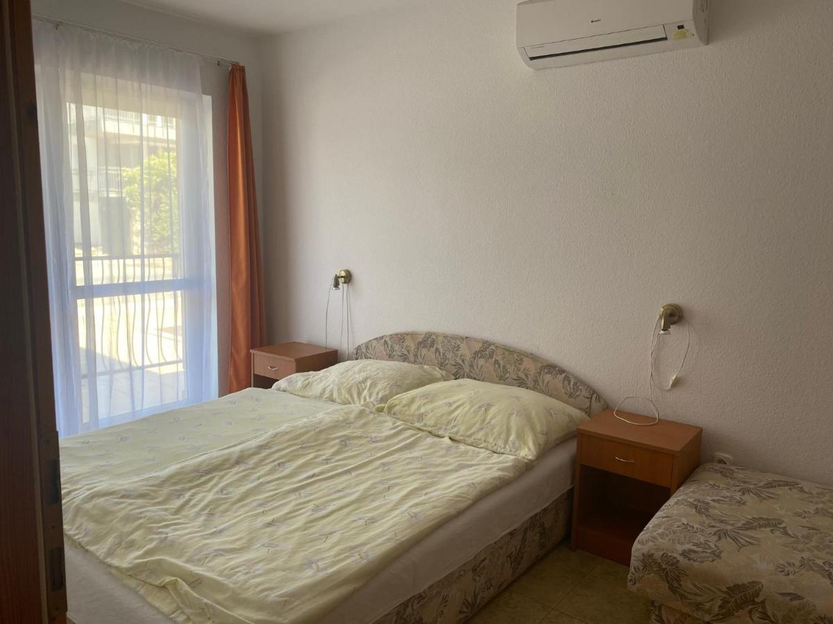 Abigel Apartmanhaz 블로톤퓌레드 외부 사진