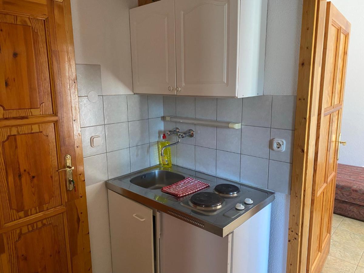 Abigel Apartmanhaz 블로톤퓌레드 외부 사진