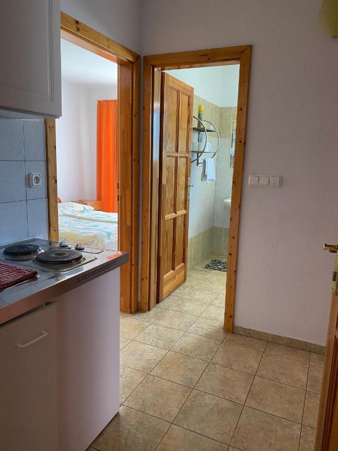 Abigel Apartmanhaz 블로톤퓌레드 외부 사진